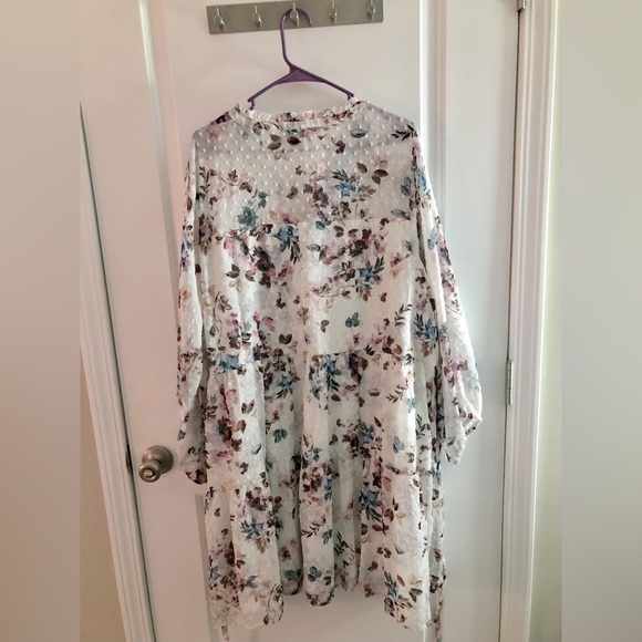 Torrid Ivory Floral Chiffon Clip Dot Skater Dress EUC - Picture 8 of 9
